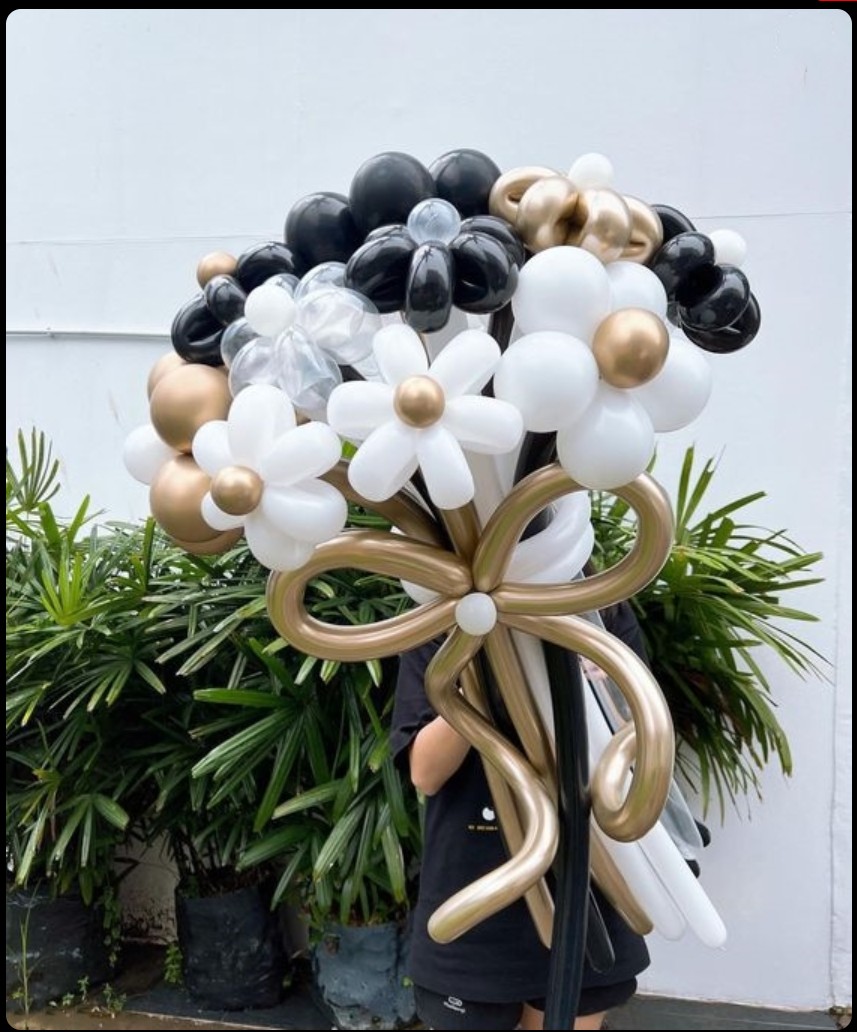 氣球花束<br><span style="font-size: 20px;">(黑金小雛菊)</span>