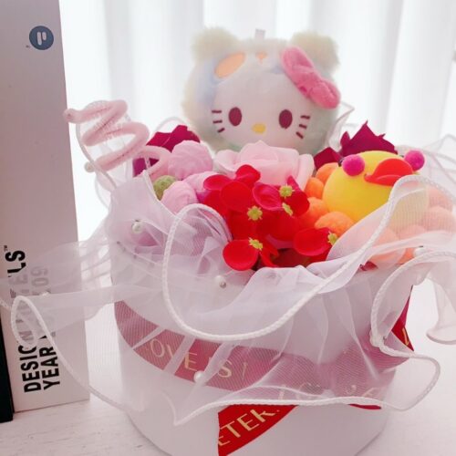 product_48852178_o_1 玩偶香皂花抱抱筒<br><span style="font-size: 20px;">(紅款)</span>